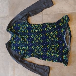 Half sleeve, patterned, shirt